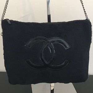 Authentic CHANEL VIP Large CC Makeup Black Cross Body Clutch Shoulder Chain Bag